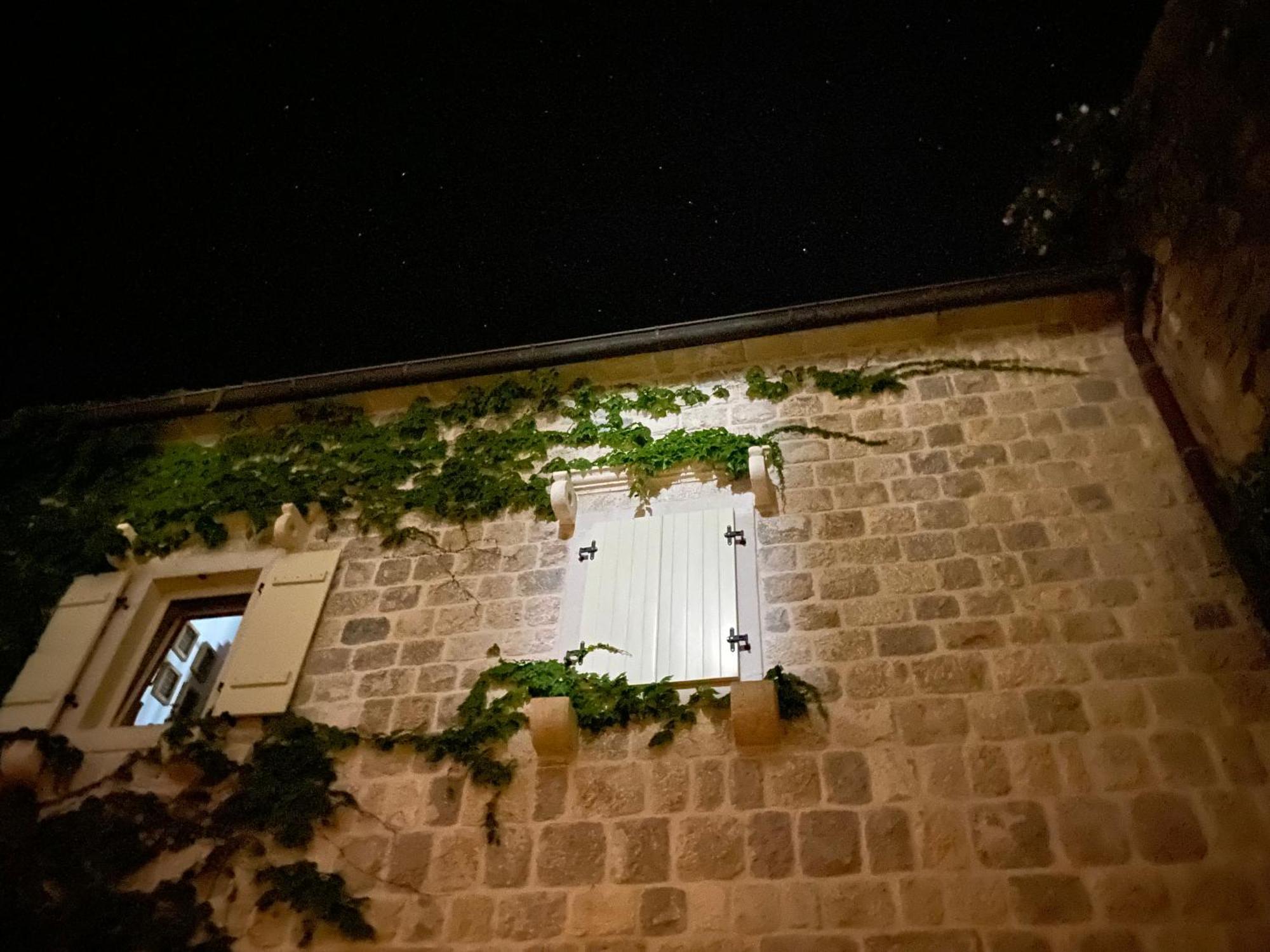 Апартаменты Olea In A Historic 17th Century Palace Пераст