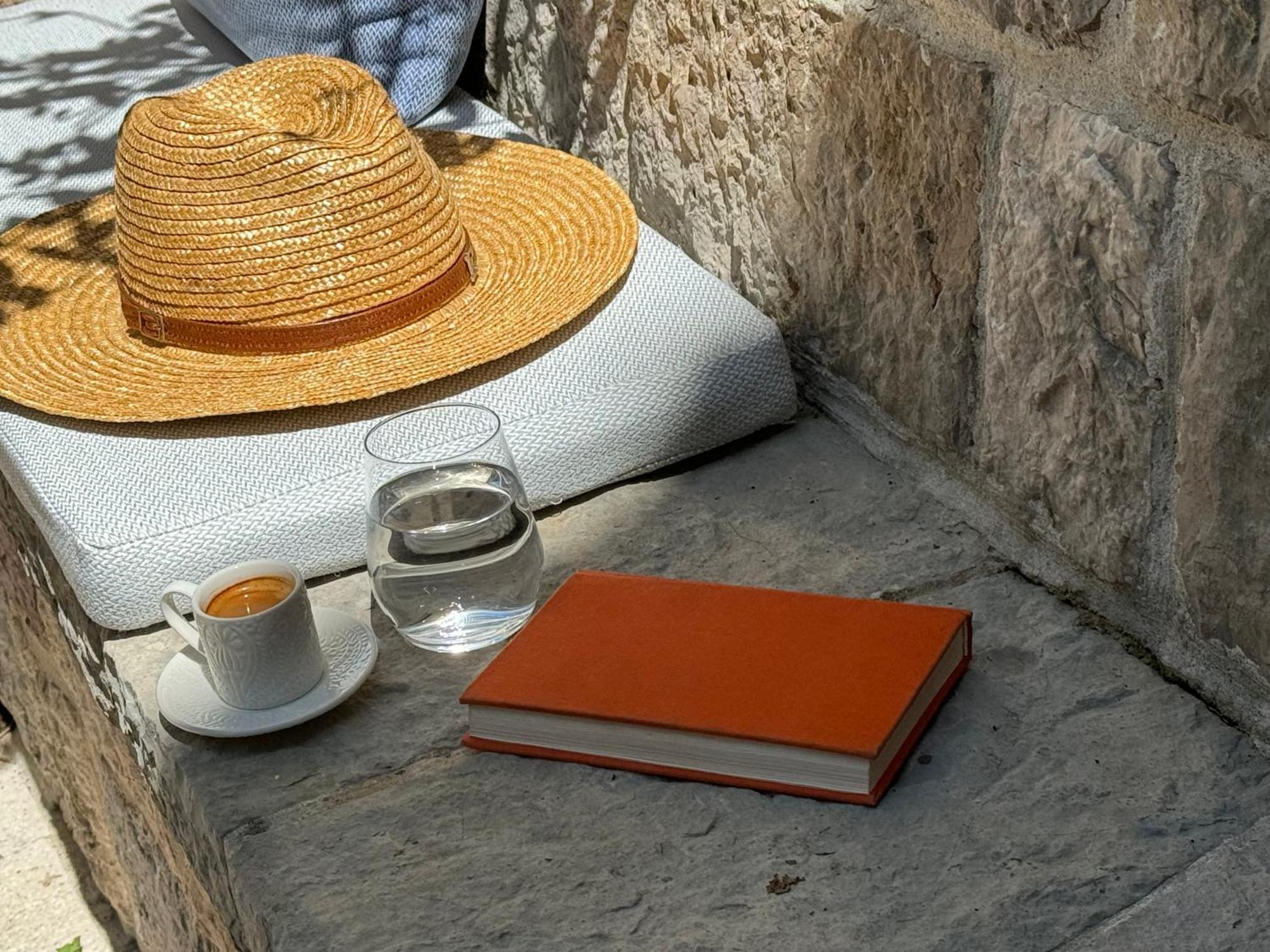 Olea In A Historic 17th Century Palace